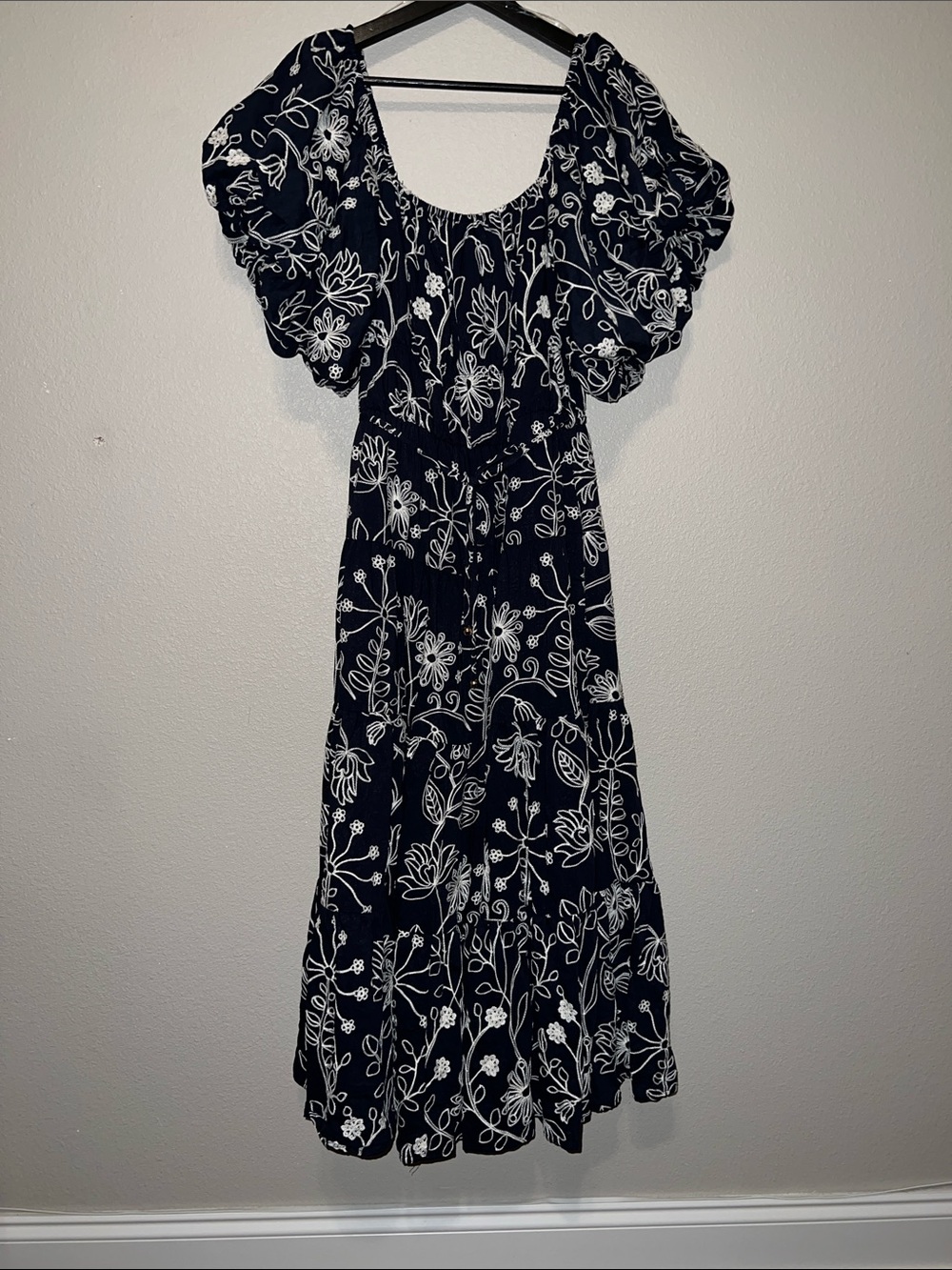 Navy Floral Puff-Sleeve Midi Dress